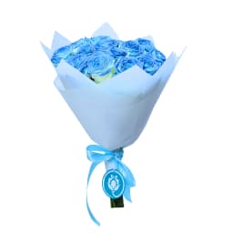 Bouquet with blue roses