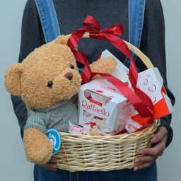 Gift Basket with bear and Raffaello