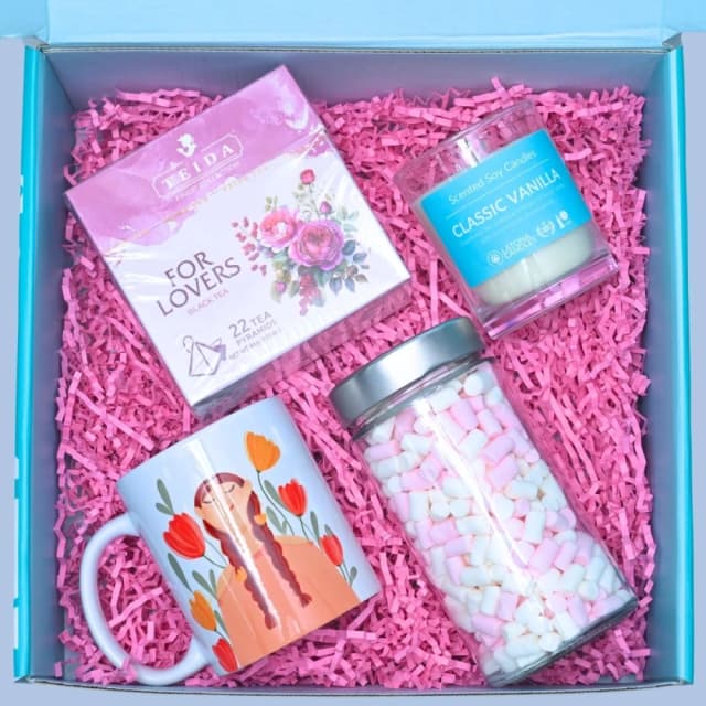 Romantic Tea & Marshmallow Gift Box